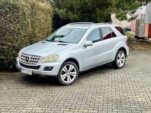 Mercedes-Benz Třídy M SUV 3,0 l 165 kw
