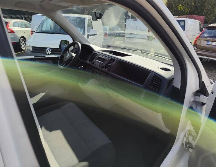 Volkswagen Transporter 28