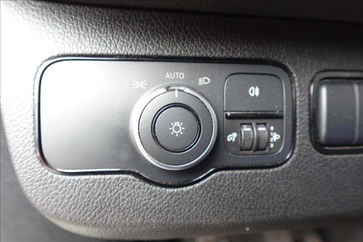 Mercedes-Benz Sprinter Valník 2,0 l 125 kw