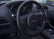 Jaguar F-Pace SUV / Terénní 2,0 l 184 kw