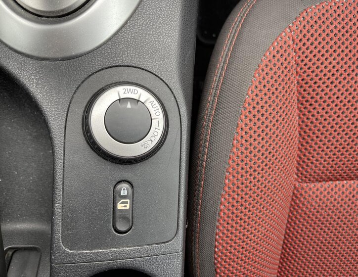 Nissan Qashqai SUV 2,0 l 110 kw