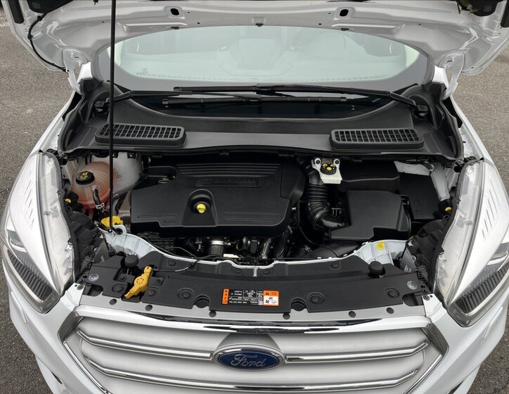 Ford Kuga Kombi 2,0 l 132 kw