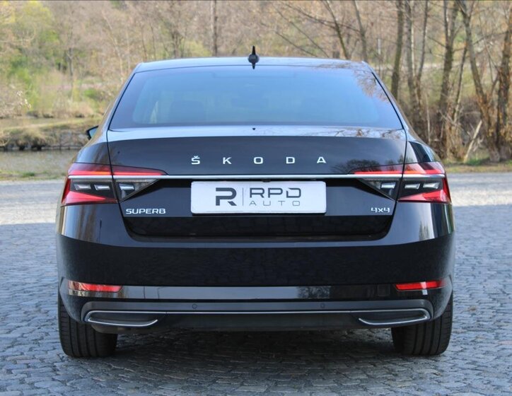 Škoda Superb Sedan / Limuzína 2,0 l 147 kw