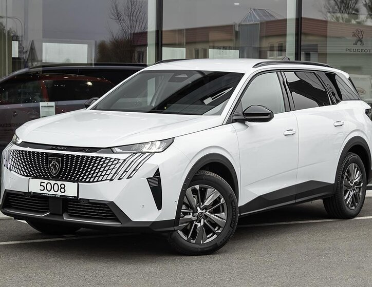 Peugeot 5008 SUV 1,2 l 0