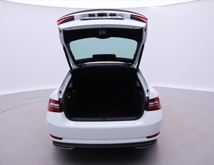 Škoda Superb Liftback 1,8 l 132 kw