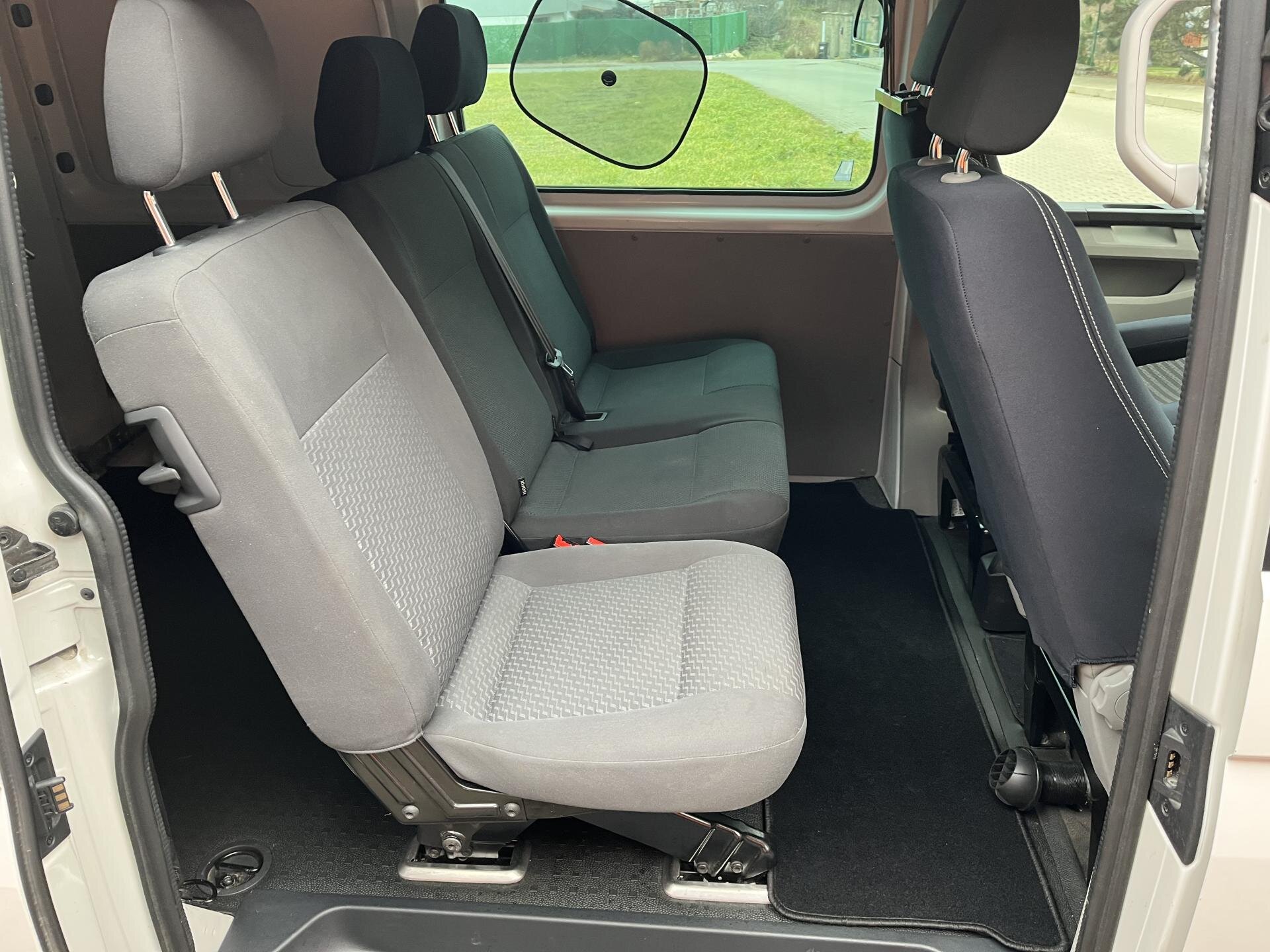 Volkswagen Transporter Kombi 2,0 l 110 kw