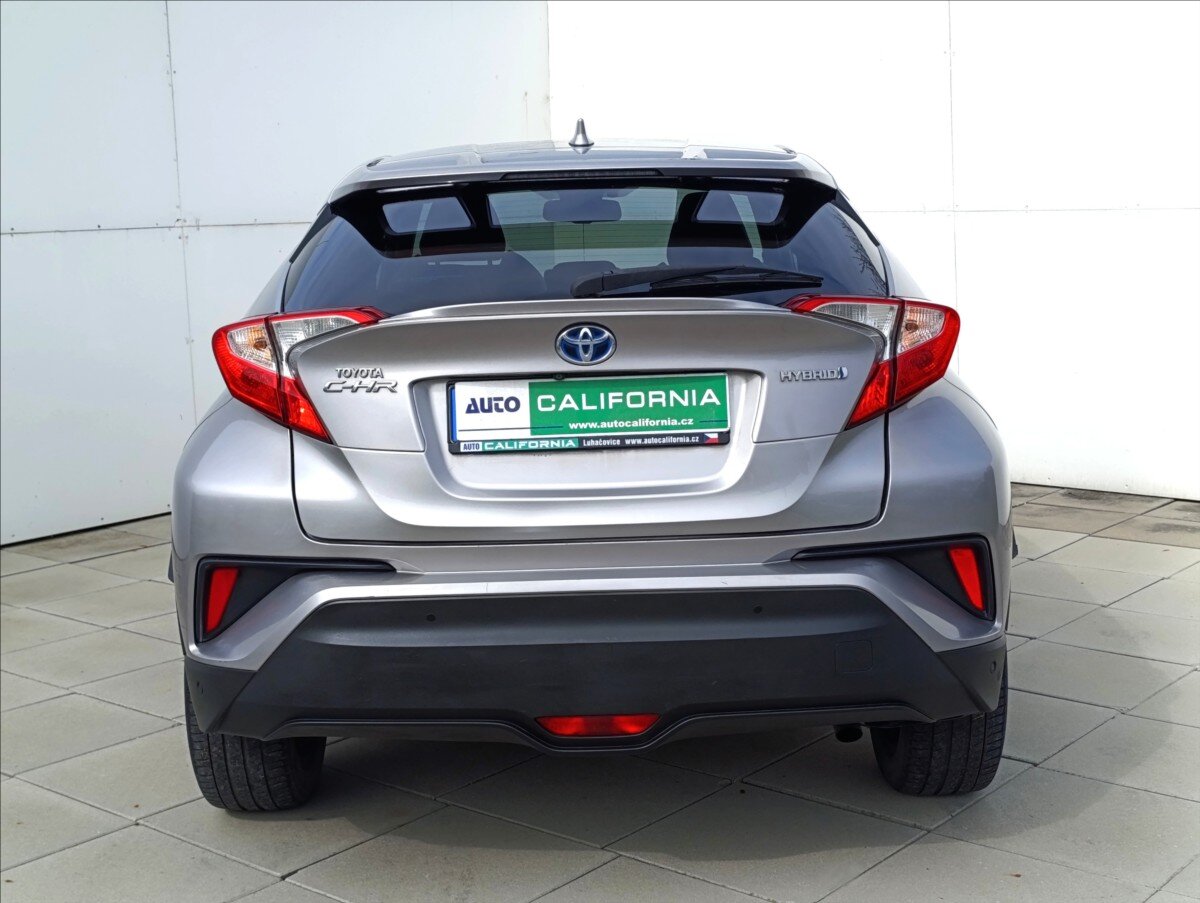 Toyota C-HR Hatchback 1,8 l 72 kw