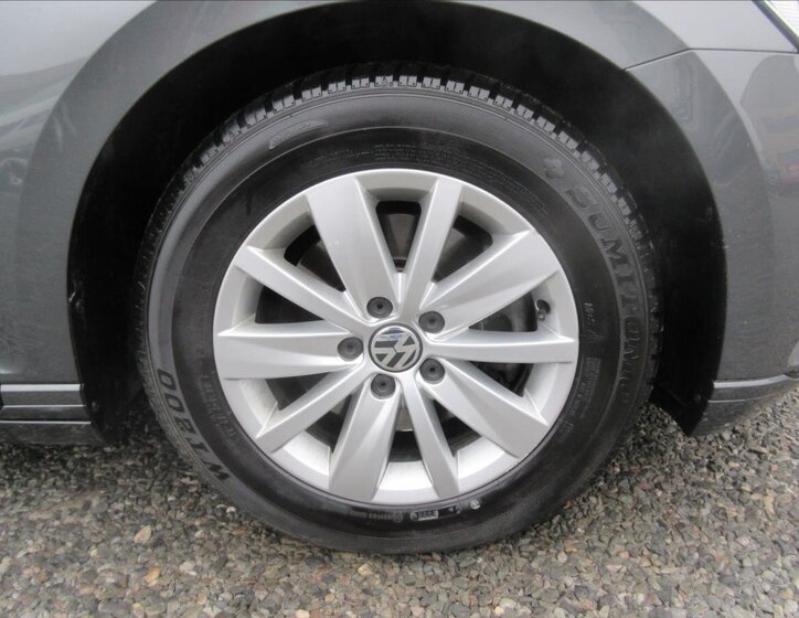 Volkswagen Passat Kombi 2,0 l 110 kw