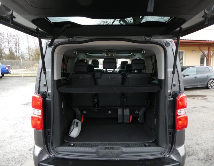 Peugeot Traveller MPV 2,0 l 130 kw