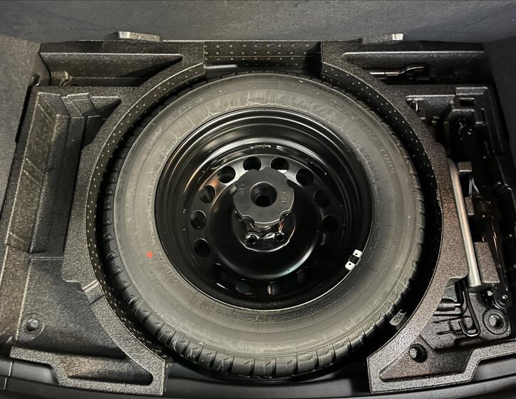 Škoda Karoq SUV / Terénní 1,5 l 110 kw