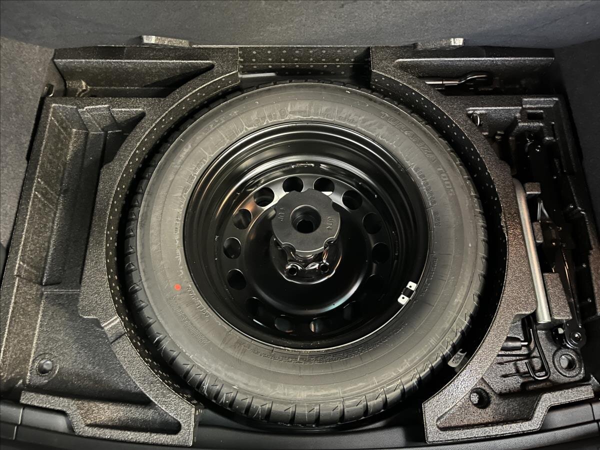 Škoda Karoq SUV / Terénní 1,5 l 110 kw