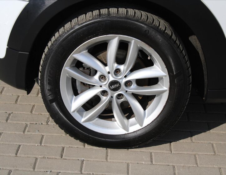Mini Countryman SUV / Terénní 1,6 l 90 kw