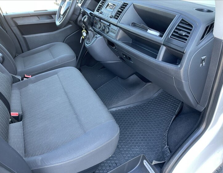 Volkswagen Caravelle Ostatní 2,0 l 110 kw