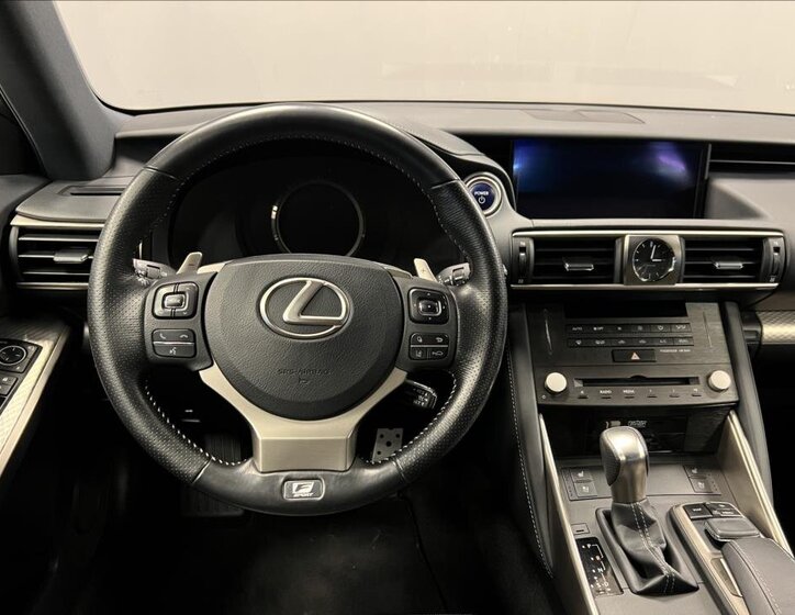 Lexus IS Sedan 2,5 l 164 kw