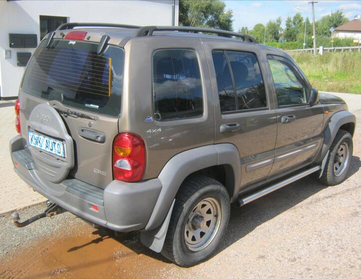 Jeep Cherokee 6