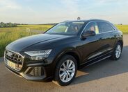 Audi Q8 1
