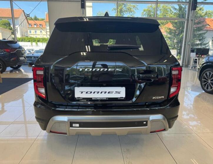 SsangYong Torres 6