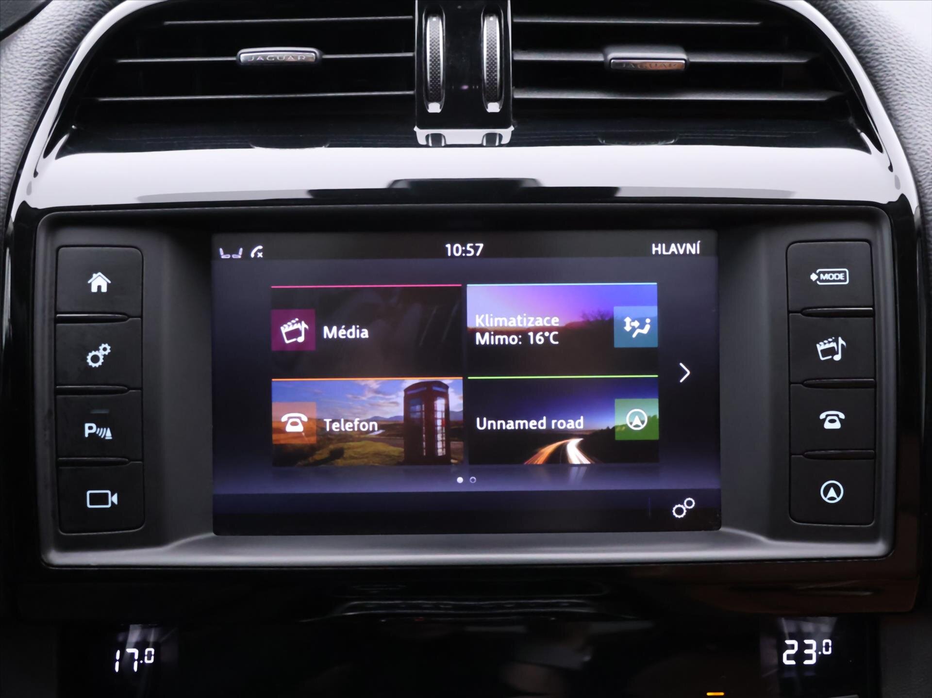 Jaguar F-Pace SUV 2,0 l 132 kw