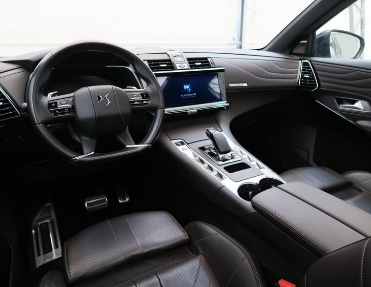 DS Automobiles DS7 Crossback SUV / Terénní 1,6 l 133 kw