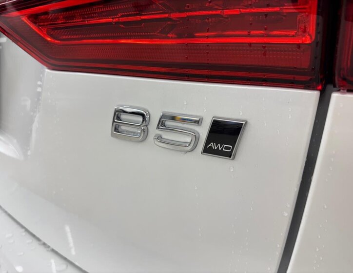 Volvo XC60 SUV / Terénní 2,0 l 184 kw