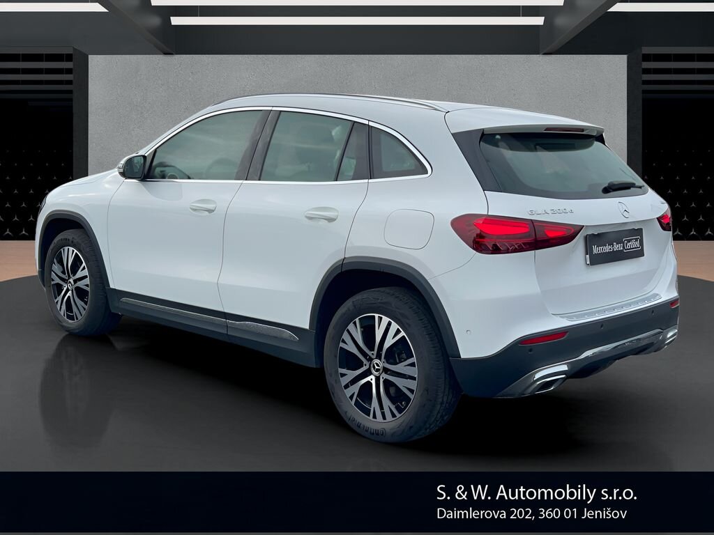 Mercedes-Benz GLA SUV / Terénní 2,0 l 110 kw