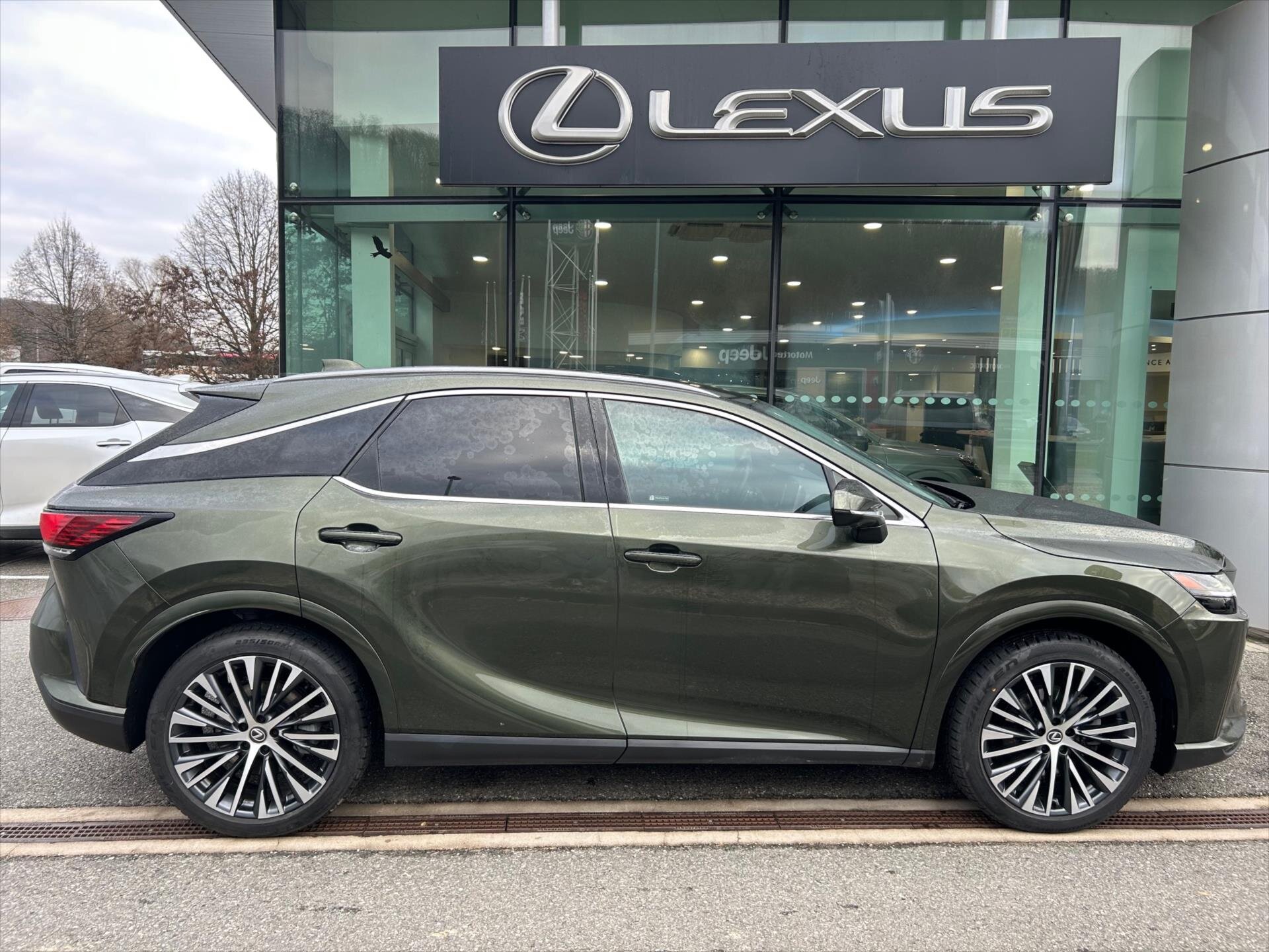 Lexus RX 350h SUV / Terénní 2,5 l 179 kw