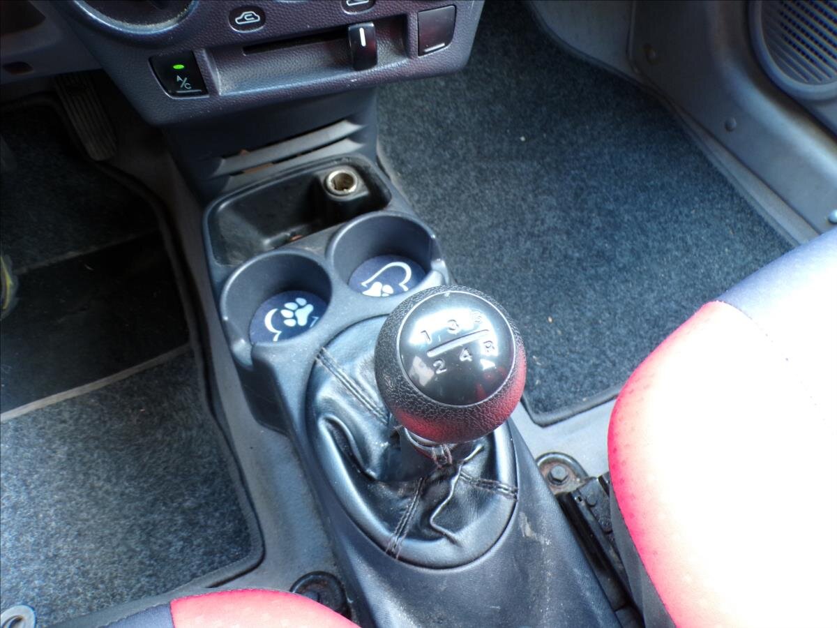 KIA Picanto Kombi 1,1 l 48 kw