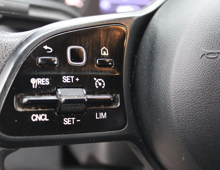 Mercedes-Benz Sprinter 13