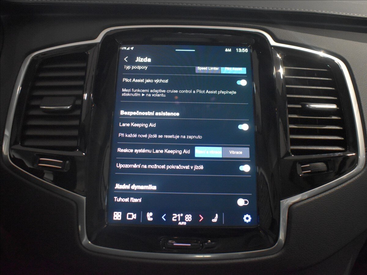 Volvo XC90 SUV / Terénní 2,0 l 173 kw