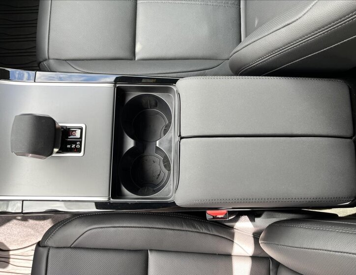 Land Rover Range Rover Velar SUV 2,0 l 297 kw