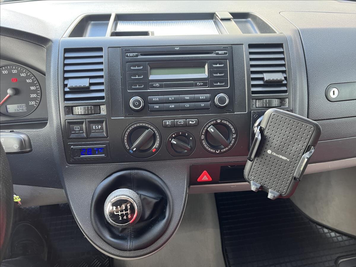 Volkswagen Caravelle MPV 2,5 l 96 kw