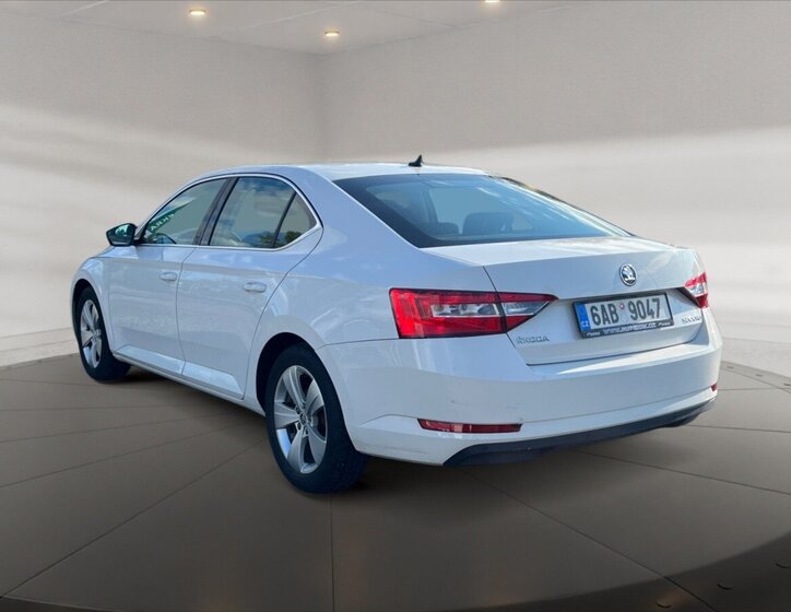 Škoda Superb 4
