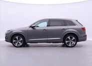 Audi Q7 4