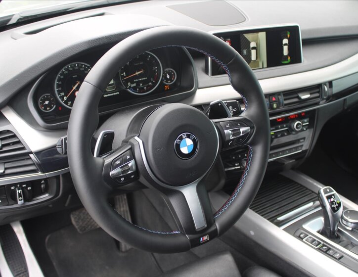 BMW X5 SUV 3,0 l 280 kw