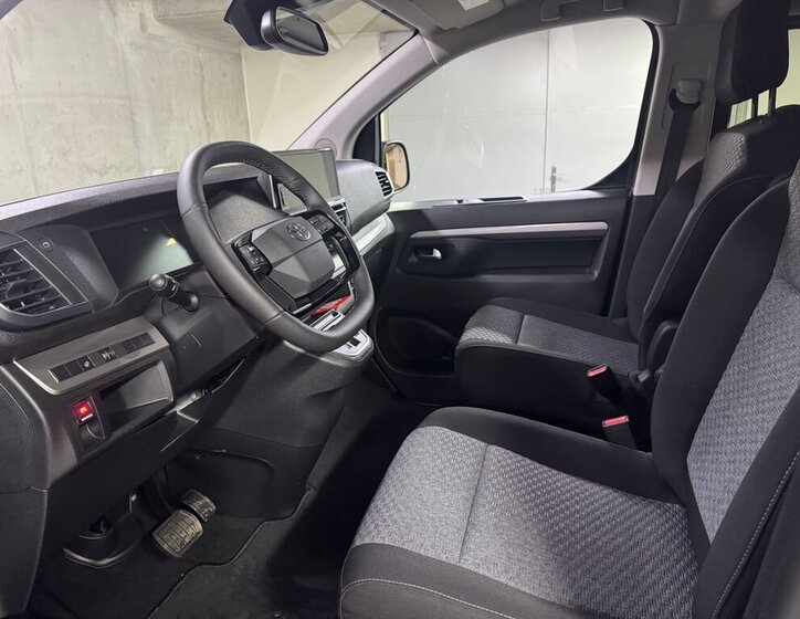 Toyota ProAce Verso 9