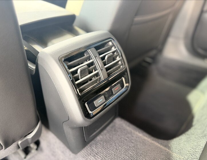 Volkswagen Passat Sedan / Limuzína 2,0 l 110 kw