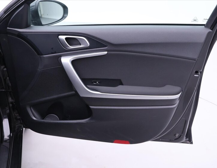 KIA Ceed Hatchback 998,0 74 kw