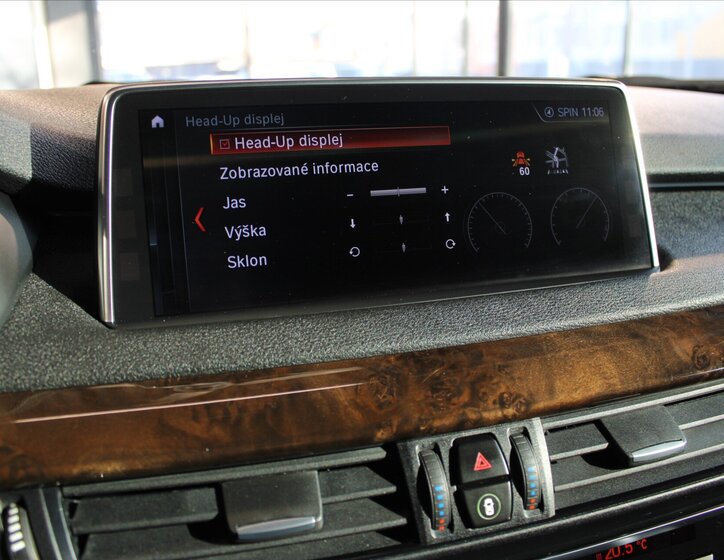 BMW X5 SUV 3,0 l 230 kw