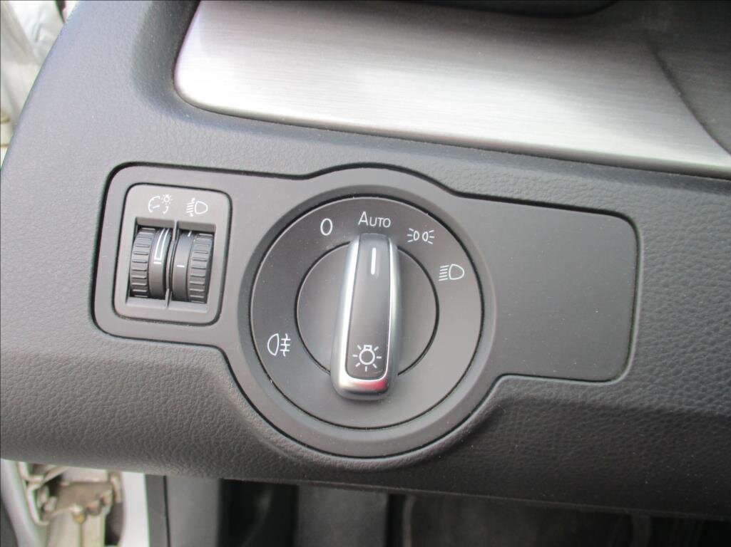 Volkswagen Passat Kombi 1,4 l 90 kw