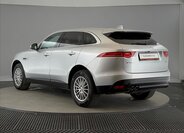 Jaguar F-Pace SUV / Terénní 2,0 l 132 kw