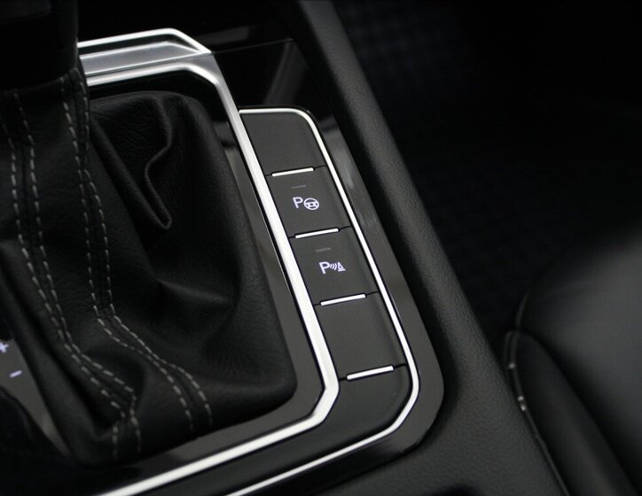 Volkswagen Arteon Liftback 2,0 l 206 kw