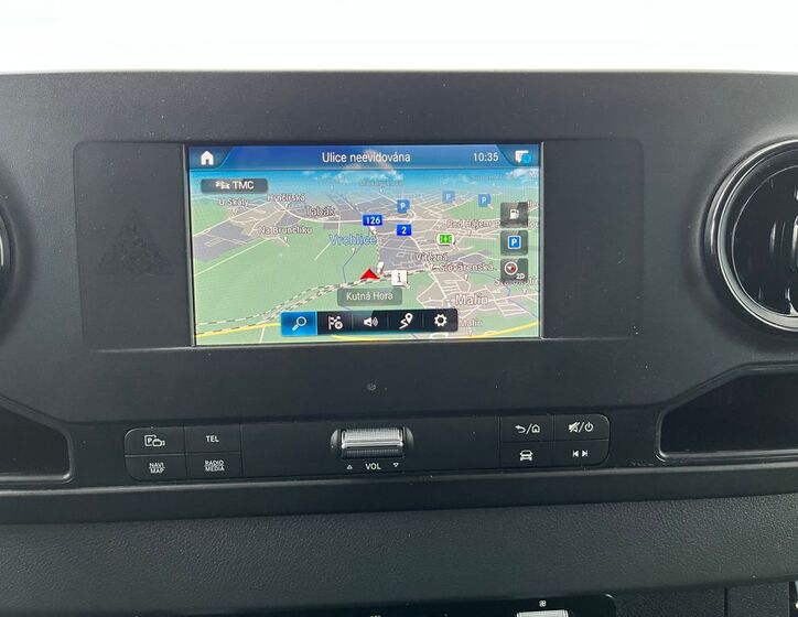 Mercedes-Benz Sprinter 12