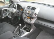 Toyota RAV4 Kombi 2,0 l 112 kw