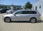 Volkswagen Passat 2