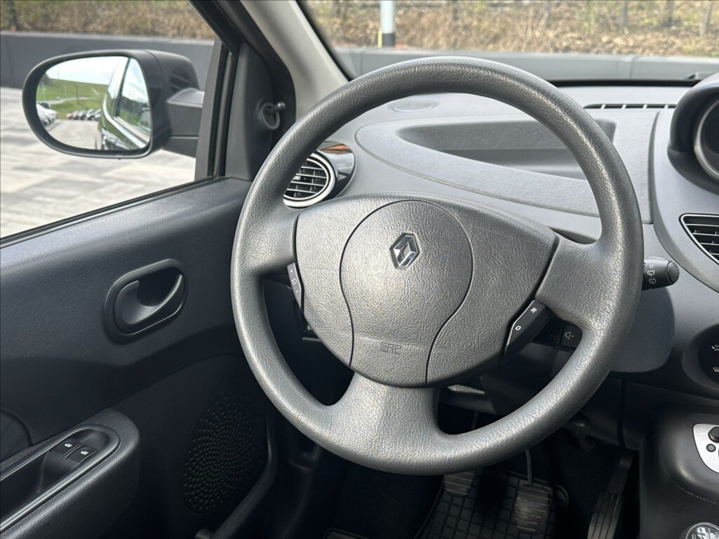 Renault Twingo Hatchback 1,1 l 55 kw
