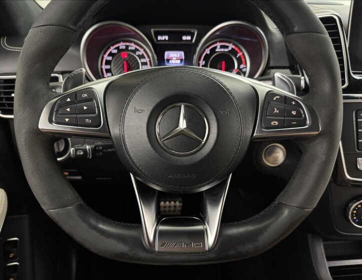 Mercedes-Benz GLS SUV / Terénní 5,5 l 430 kw