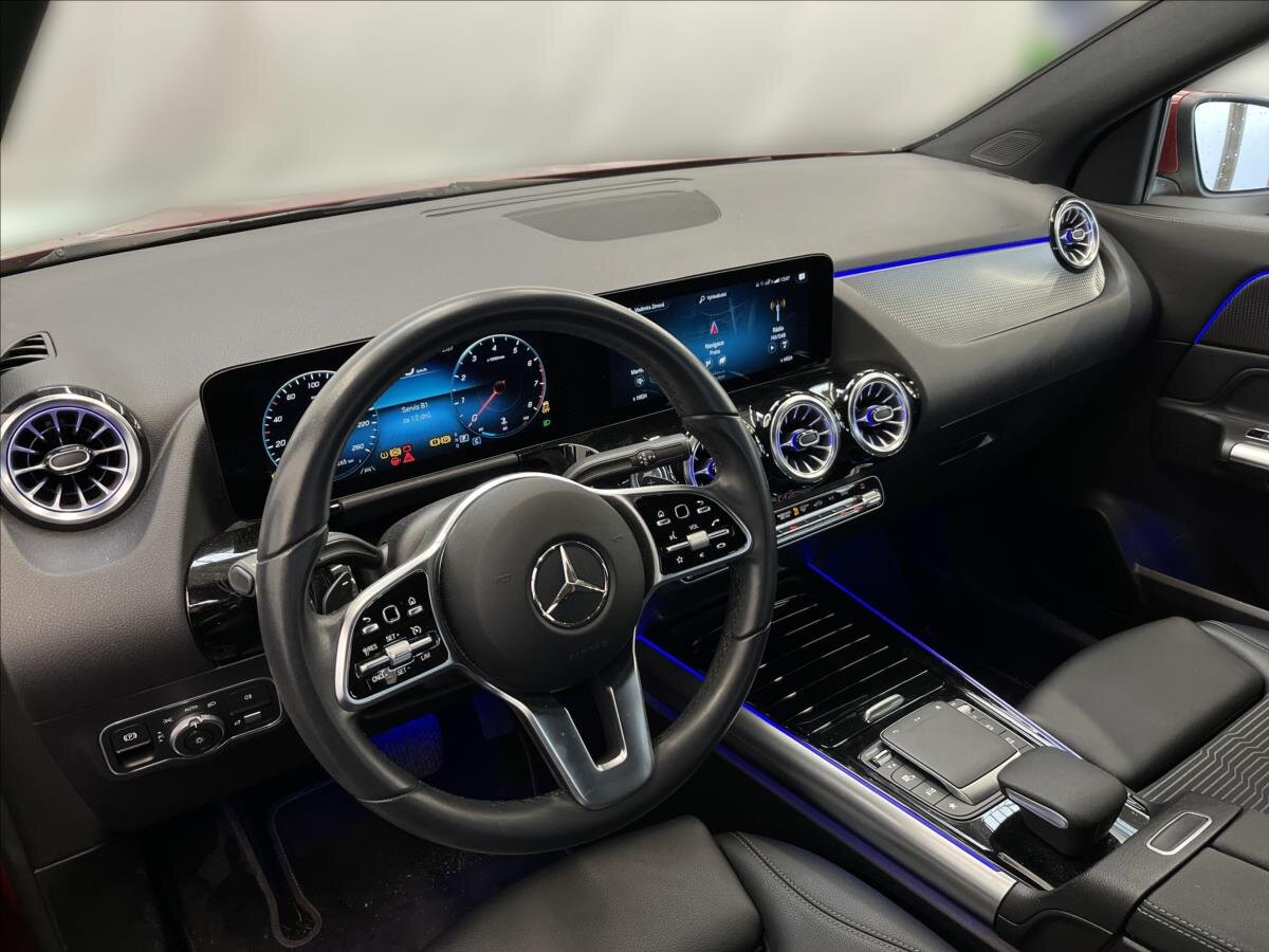 Mercedes-Benz GLA SUV 1,3 l 120 kw