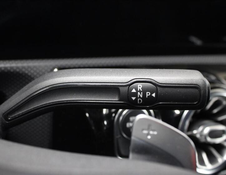 Mercedes-Benz CLA 21