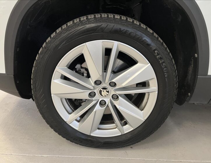 Škoda Karoq SUV / Terénní 1,5 l 110 kw