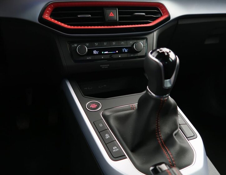 Seat Arona SUV / Terénní 999,0 85 kw